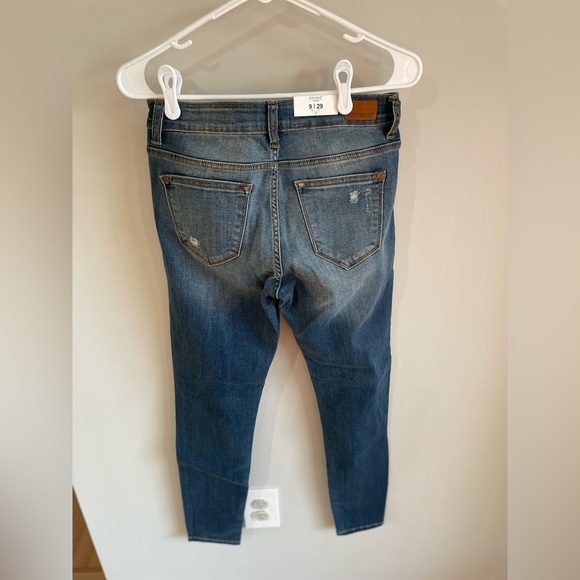 Judy Blue - Mid Rise Red Buffalo Plaid Skinny Jeans - Size 29/9 - NWT - Picture 13 of 15